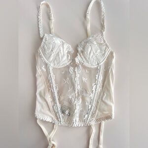 New La Perla Vintage White Lace Bustier with garters